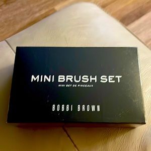 New Bobbi Brown Mini Brush Set